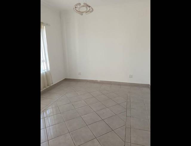 3 BEDROOM PROPERTY TO RENT IN PARK HILL